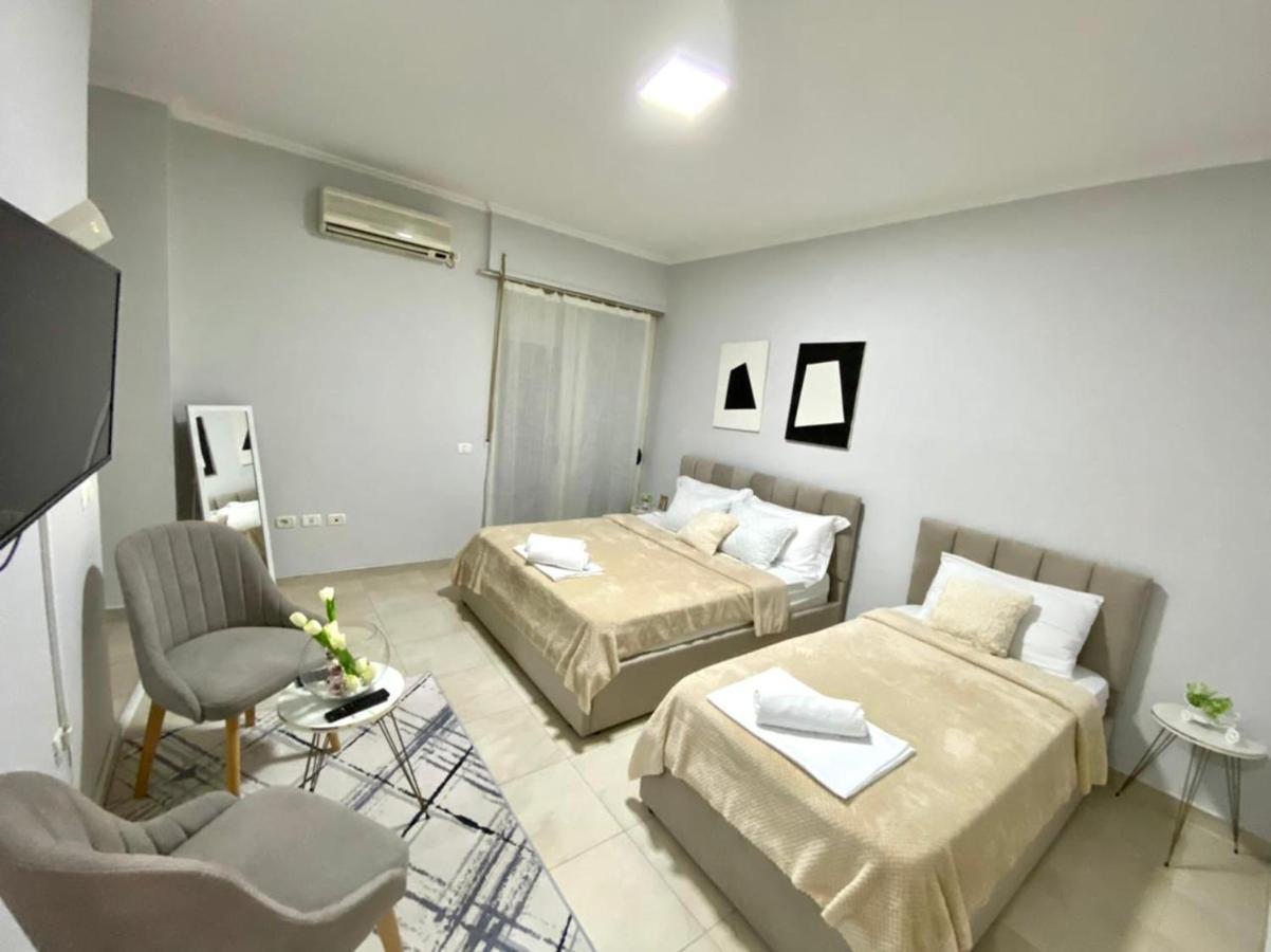 Chlo Apartment 1 Tirane Exterior photo